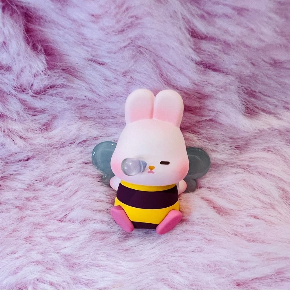Pink Bunny Bee Figurine(Little Beans)